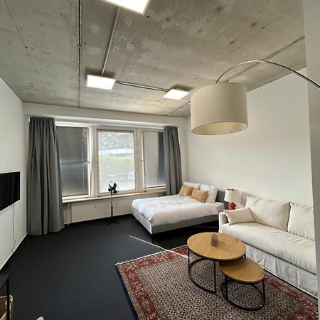 35 Qm Grosses Apartment Mit Eigenem Badezimmer In Den Elbvororten Hamburg Exterior foto